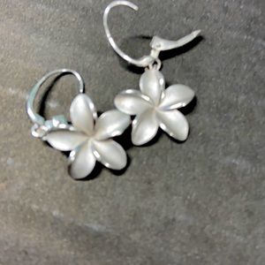 NaHoku Silver Plumeria Leverback Earrings